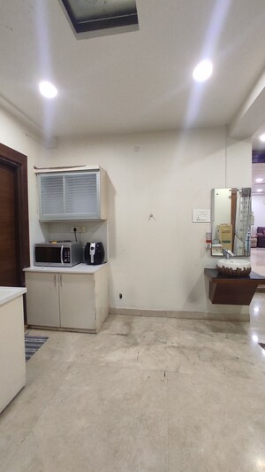 Living Room in 4 BHK Apartment at Banjara Hills – for Rent