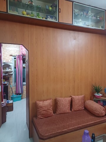 Furnished Amenities in 1 RK Apartment at Nagari Niwara CHS, Goregaon East – for Sale