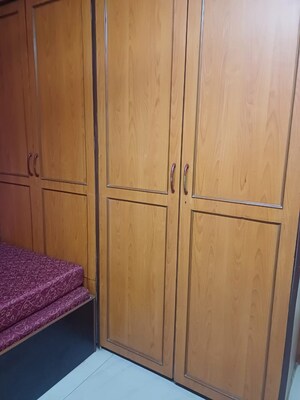 Furnished Amenities in 1 RK Apartment at Nagari Niwara CHS, Goregaon East – for Sale