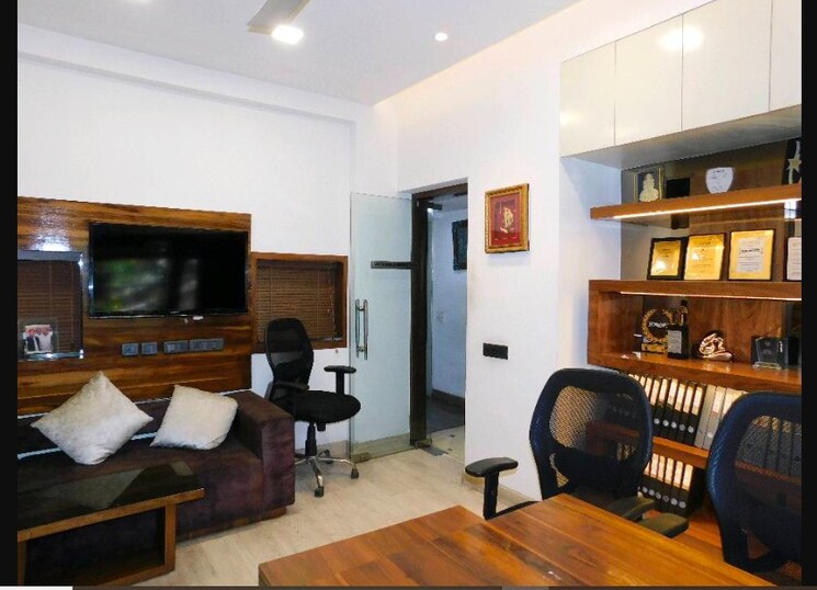 Living Room, south extension Commercial Office Space 2000 Sq.Ft. In South Extension Delhi 8969328