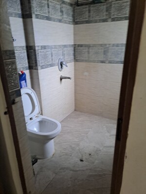 Furnished Amenities in 2 BHK Apartment at Paryatan Apartments, Vasundhara Enclave – for Sale