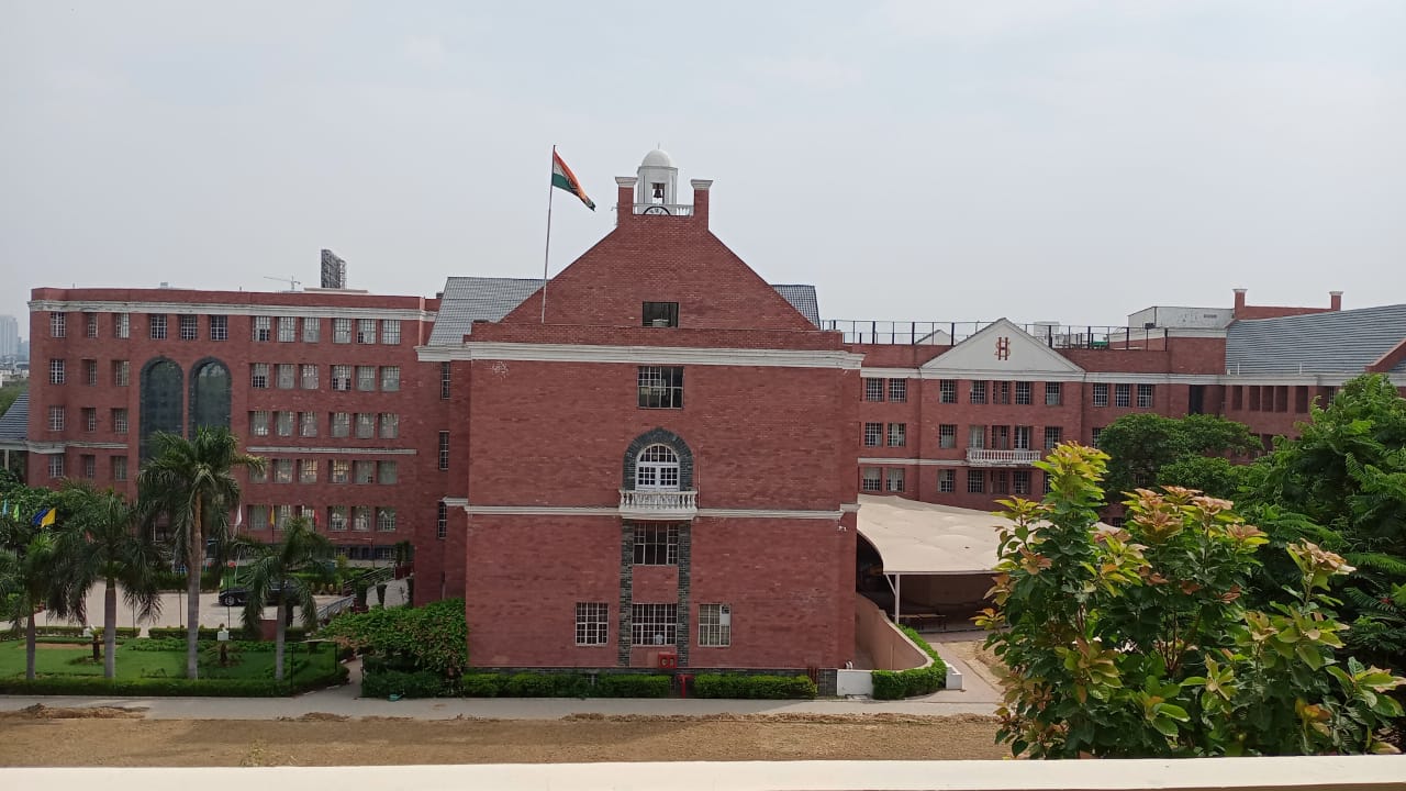 2 BHK Apartment For Sale in Gaur City-2