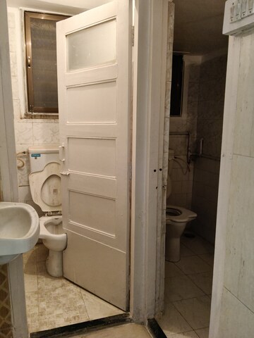 Bathroom in 1 BHK Apartment at Sagar Avenue, Santacruz East – for Sale