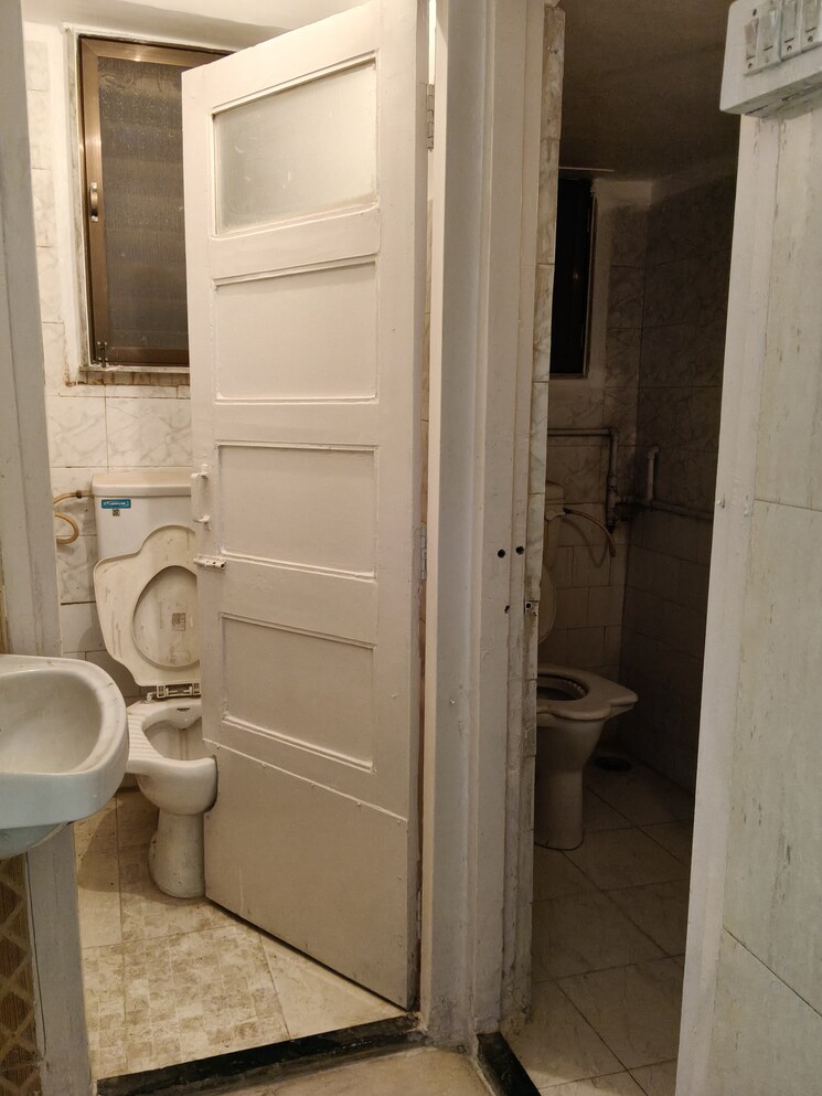 Bathroom, sagar-avenue 1 Bedroom 600 Sq.Ft. Apartment In Santacruz East Mumbai 8969479
