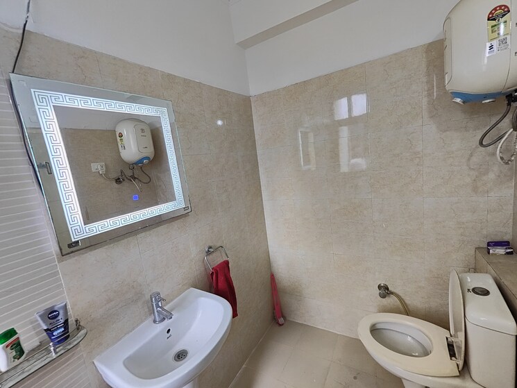 Bathroom, maya-garden-city 3 Bedroom 1852 Sq.Ft. Apartment In Lohgarh Zirakpur 8969491