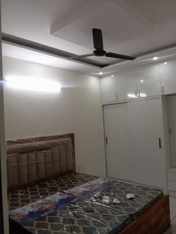 Bedroom in 3 BHK Builder Floor at Skynet Towers, Patiala Road – for Rent
