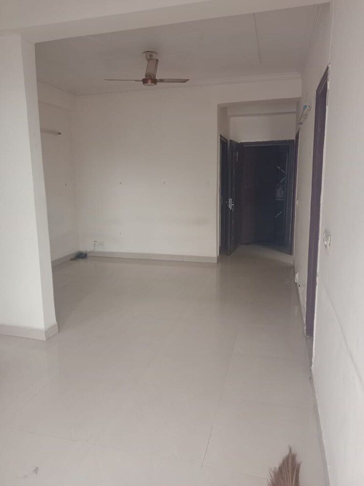 Room, skytech-matrott 2 Bedroom 1150 Sq.Ft. Apartment In Sector 76 Noida 8969529