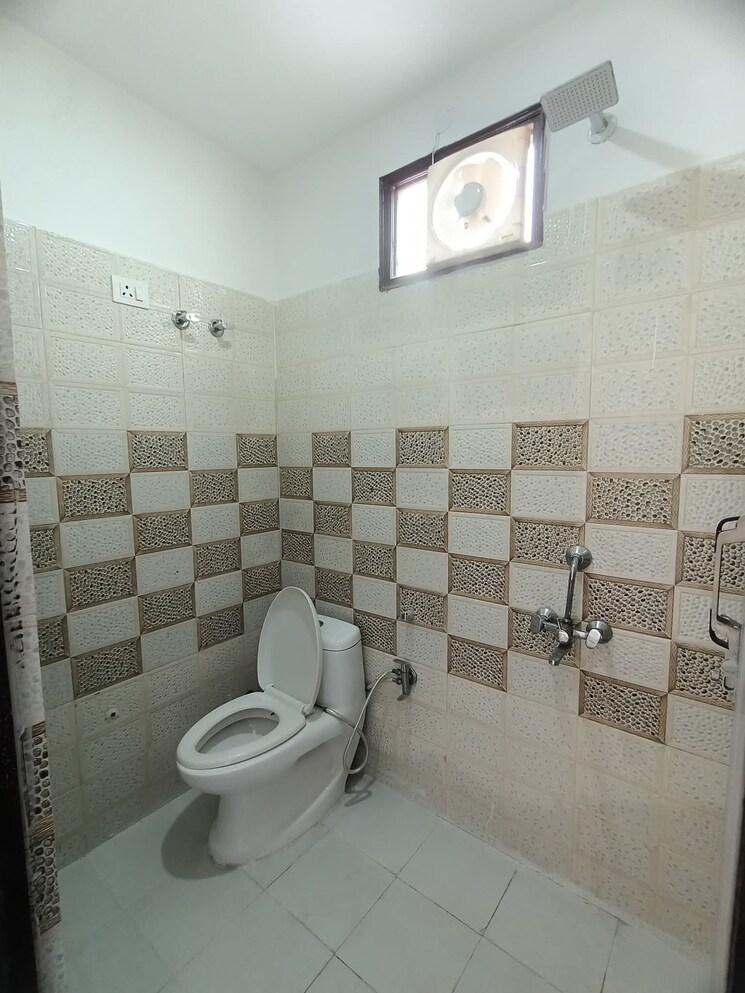 Bathroom, saket 1 Bedroom 450 Sq.Ft. Builder Floor In Saket Delhi 8969537