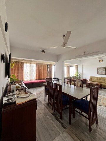 Living Room in 5 BHK Apartment at Andheri West – for Rent