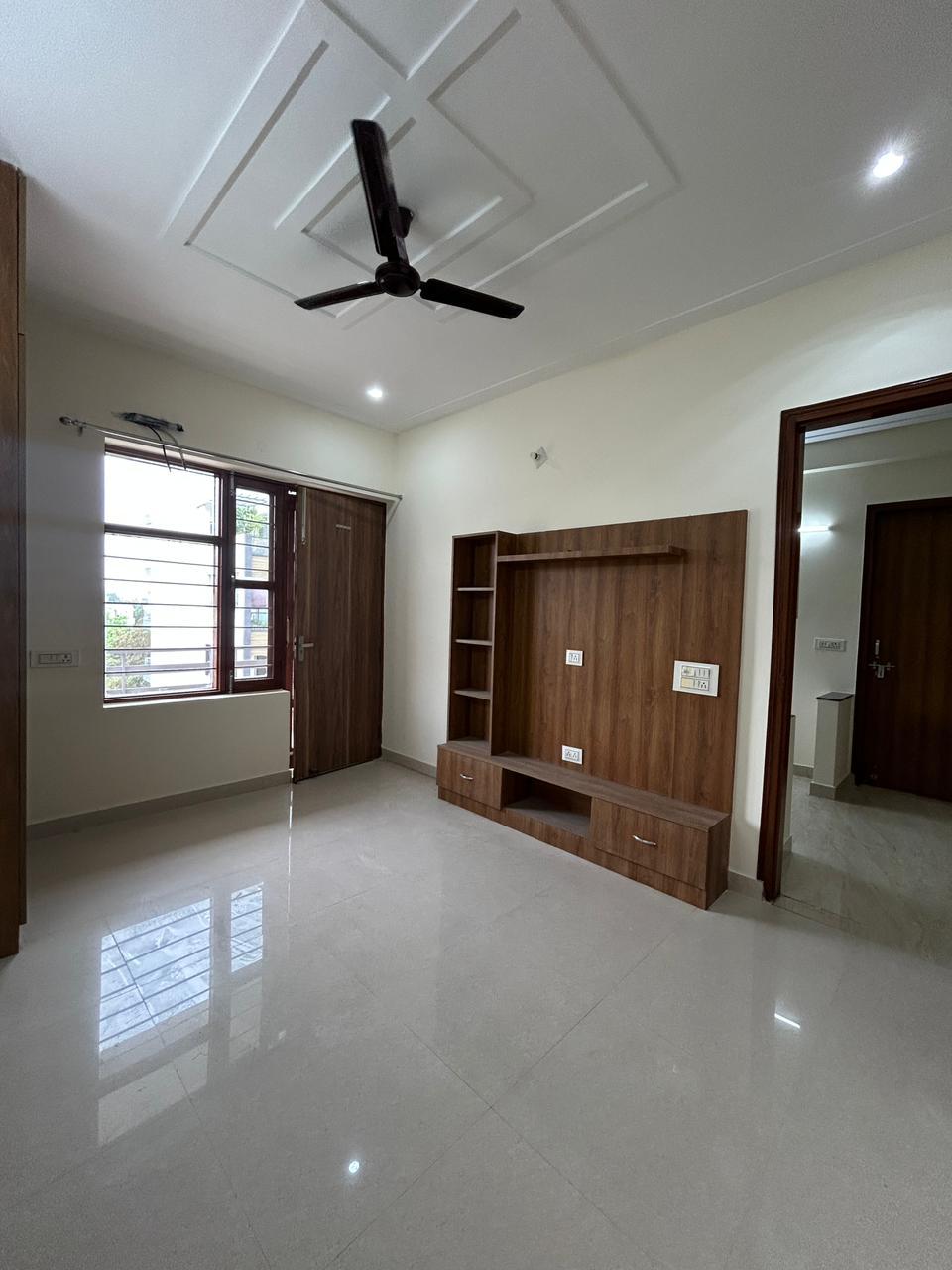 4 BHK + Study Room Builder Floor For Rent in Ardee City