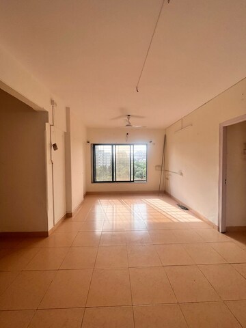 Bedroom in 2 BHK Apartment at Andheri West – for Rent