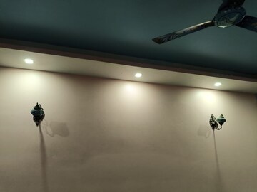 Furnished Amenities in 2 BHK Builder Floor at Safdarjung Enclave – for Rent