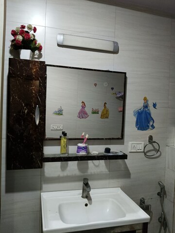 Furnished Amenities in 2 BHK Builder Floor at Safdarjung Enclave – for Rent