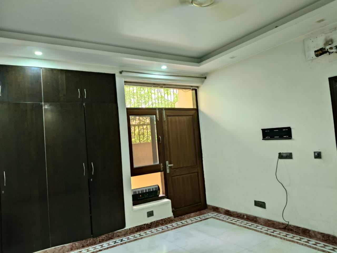 2 BHK + Extra Room Builder Floor For Rent in Safdarjung Enclave 