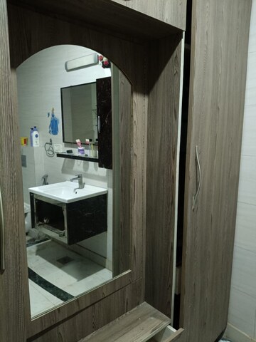 Bathroom in 2 BHK Builder Floor at Safdarjung Enclave – for Rent