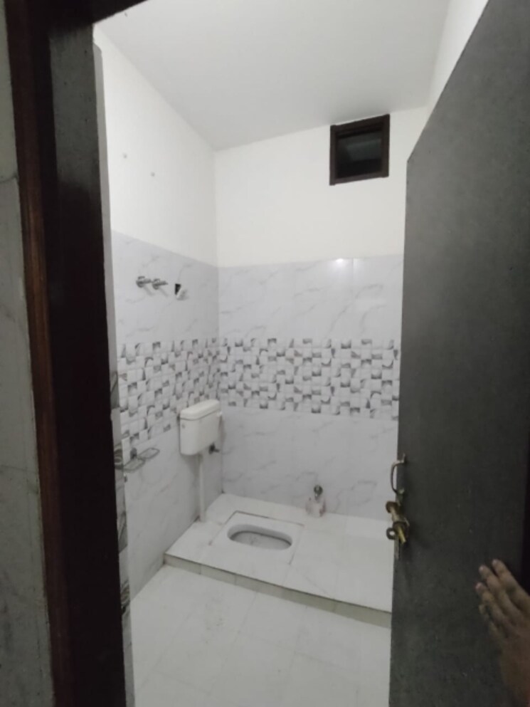 Bathroom, gomti nagar 2 Bedroom 1250 Sq.Ft. Independent House In Gomti Nagar Lucknow 8969598
