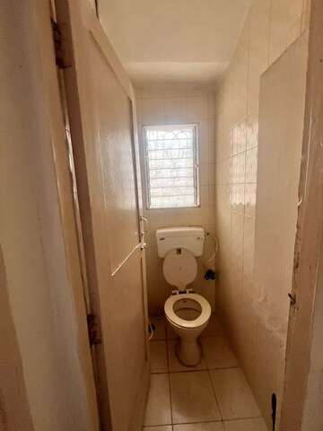 Bathroom in 1 BHK Apartment at Andheri West – for Rent