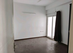 Room in 2 BHK Apartment at Ajnara Grand Heritage, Sector 74 – for Sale