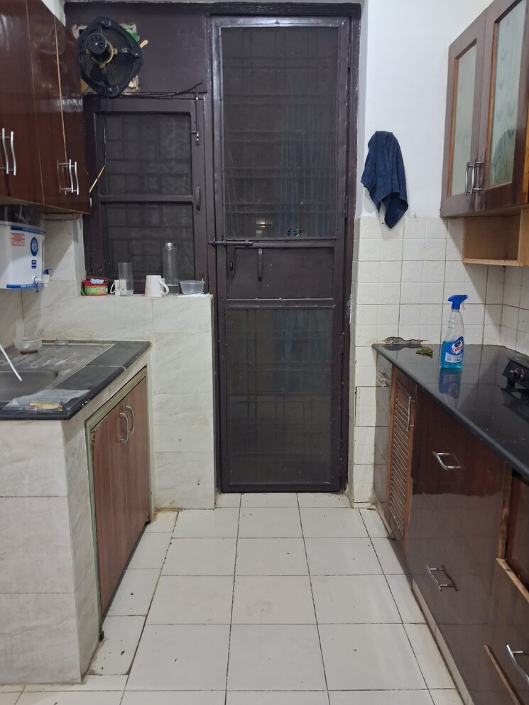 Kitchen, shakti-the-sky-lark-apartment 3 Bedroom 2400 Sq.Ft. Apartment In Sector 52 Gurgaon 8969614