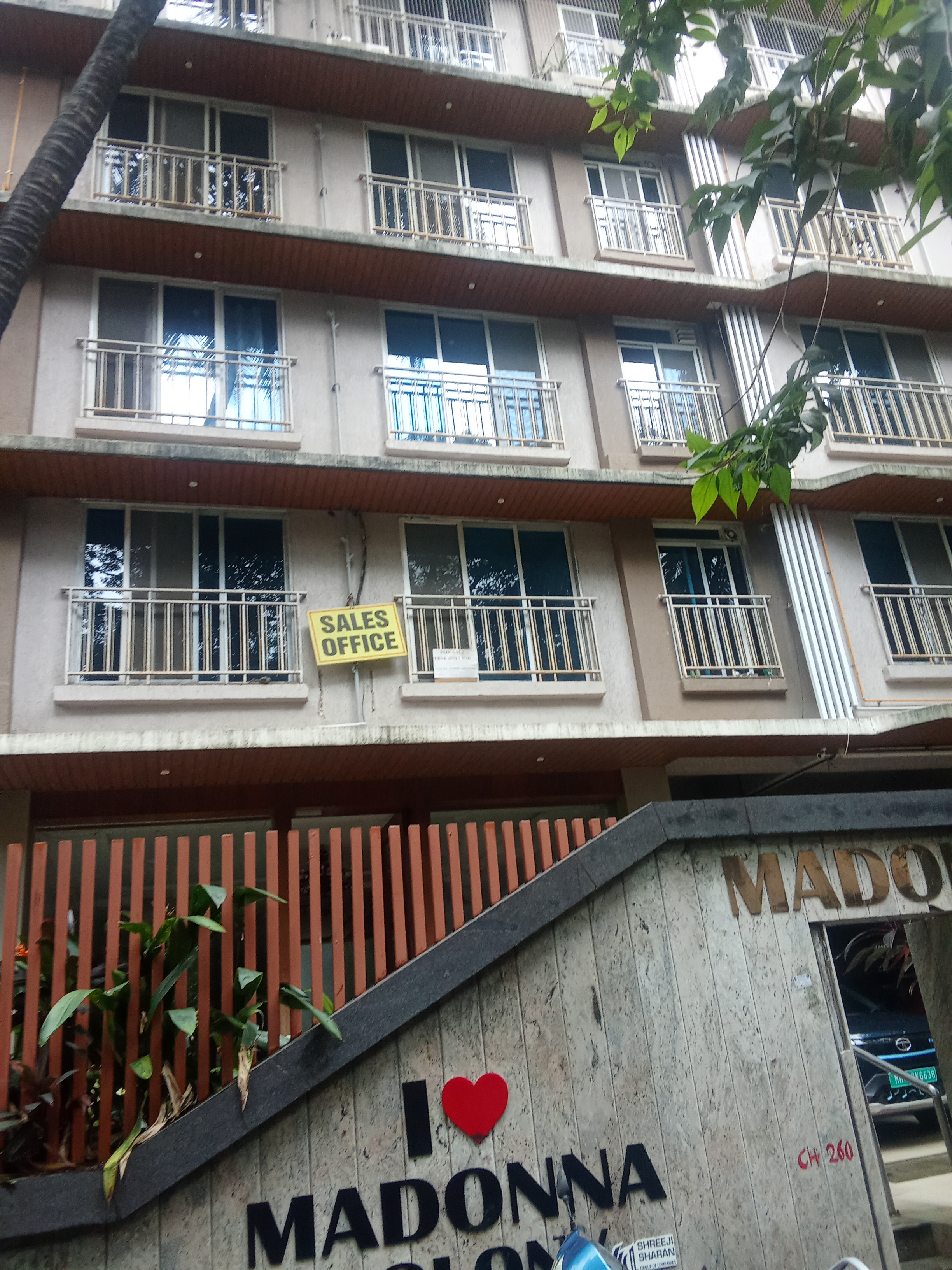2 BHK Apartment For Rent in Shreeji Madonna