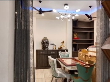 Living Room in 2 BHK Apartment at Gomti Nagar – for Rent
