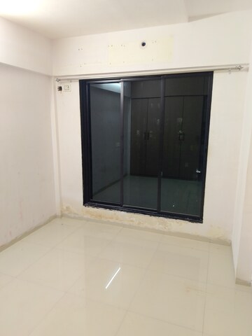 Room in 1 BHK Apartment at Yashwant Infra, Nalasopara East – for Rent