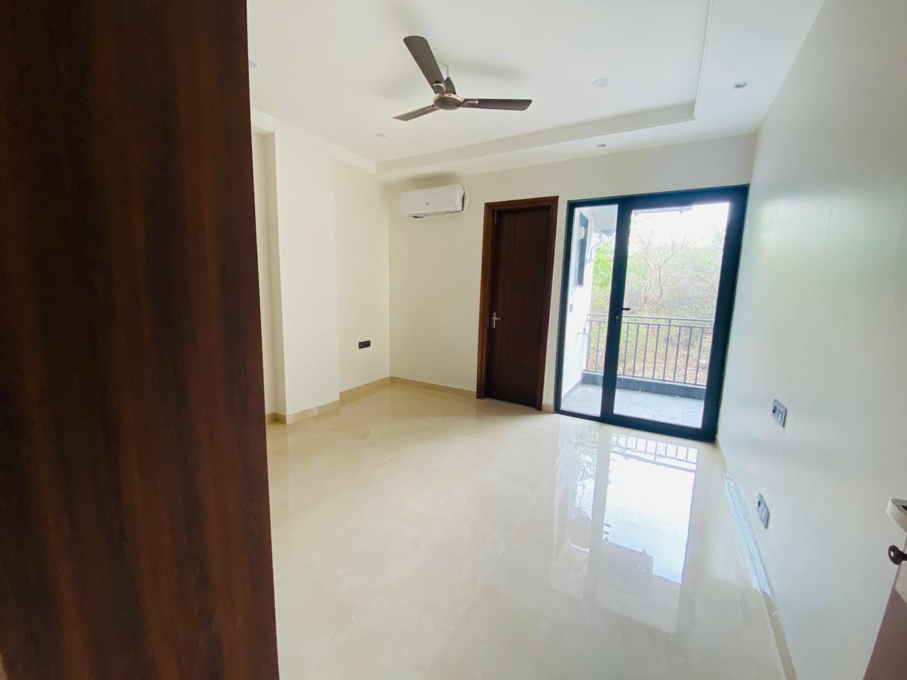 3 BHK + Pooja Room 2000 Sq.Ft. Builder Floor in DLF Pink Town House