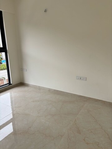 Room in 2 BHK Apartment at Godrej Urban Park, Chandivali – for Rent