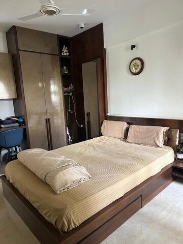 Bedroom in 3 BHK Apartment at Albert Court, Richmond Town – for Rent
