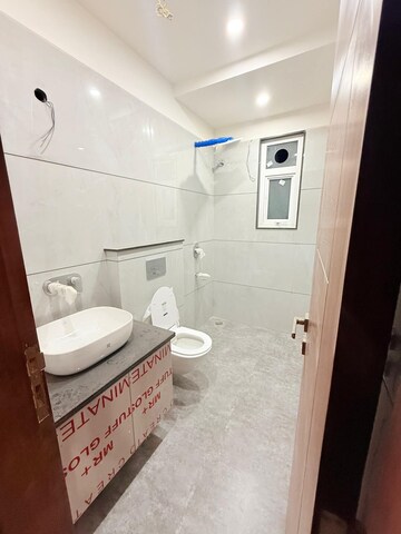 Bathroom in 2 BHK Builder Floor at Sector 22 – for Rent