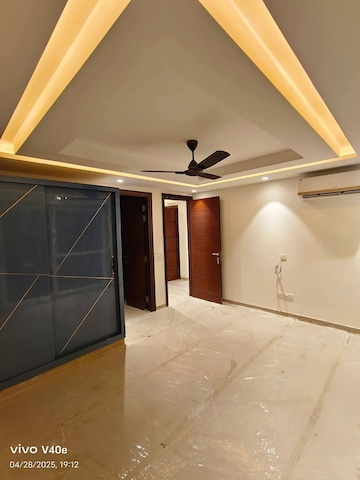 Balcony in 2 BHK Builder Floor at Sector 22 – for Rent