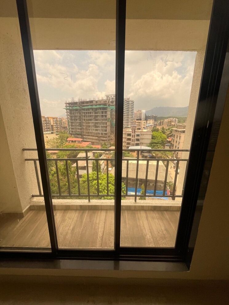 Room, shree-sai-kulswamini 2 Bedroom 880 Sq.Ft. Apartment In Shirgaon Thane 8969824