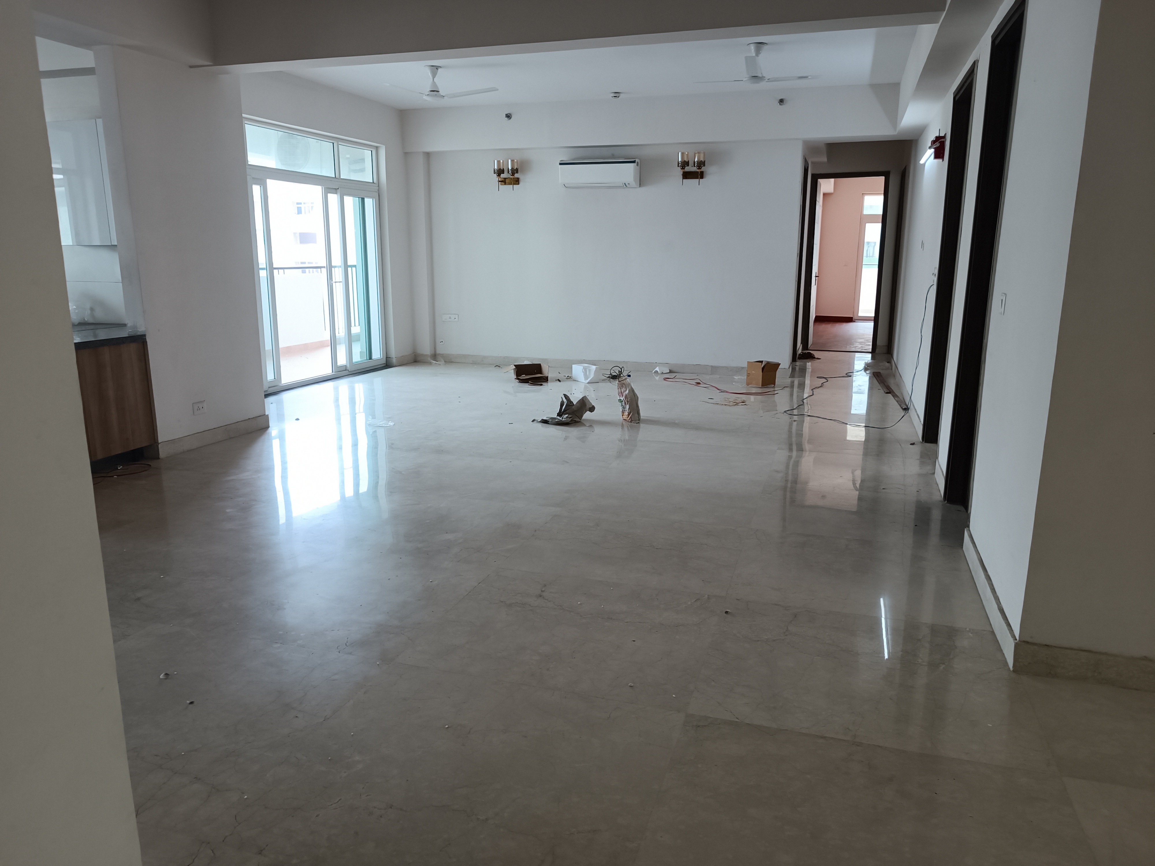 3 BHK Apartment For Sale in Amrapali Heartbeat City