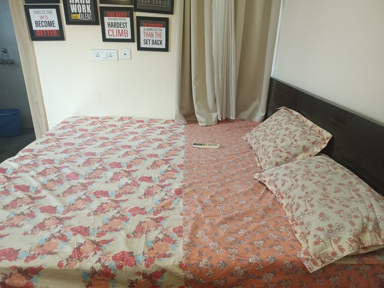 Bedroom, amrapali-heartbeat-city 4 Bedroom 2825 Sq.Ft. Apartment In Sector 107 Noida 8969873