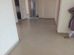 Room in 4 BHK Apartment at Amrapali Heartbeat City, Sector 107 – for Sale