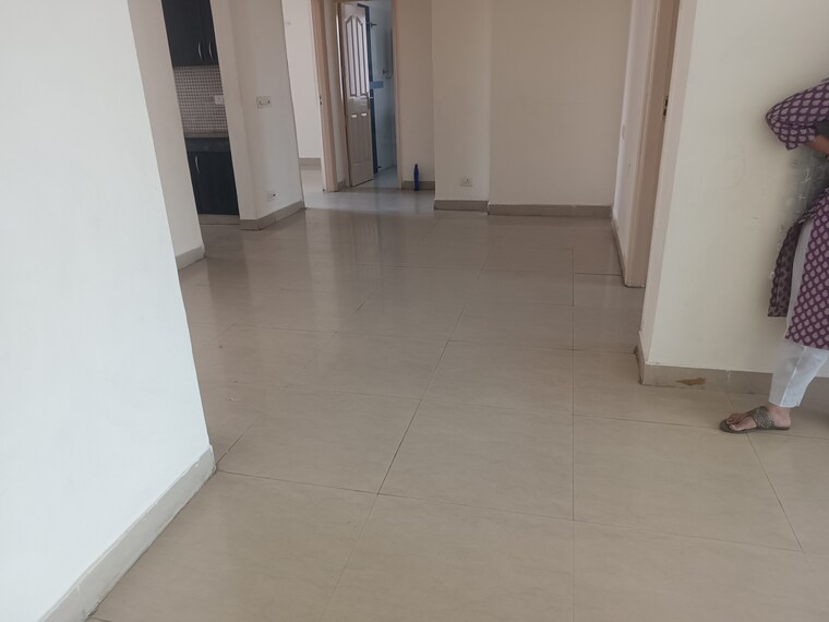 Room, amrapali-heartbeat-city 4 Bedroom 3235 Sq.Ft. Apartment In Sector 107 Noida 8969875