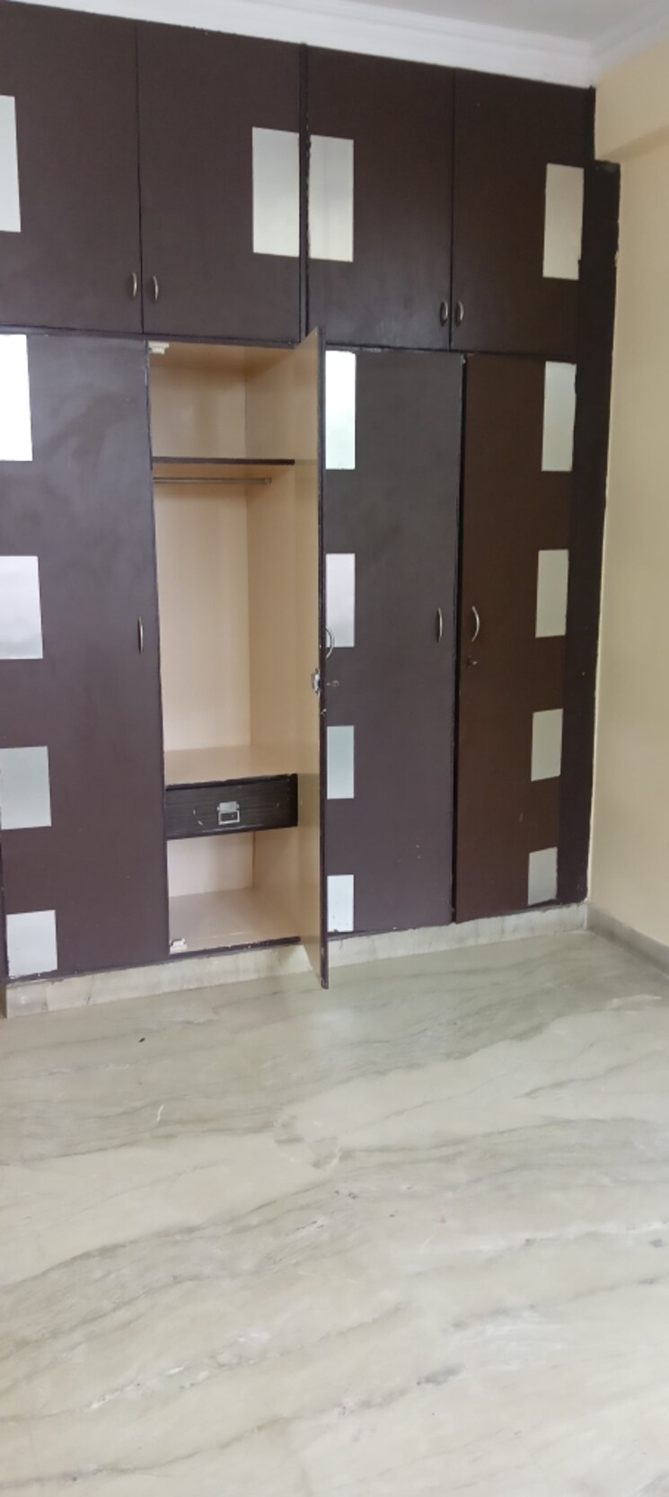Room, sector 50 3 Bedroom 1650 Sq.Ft. Builder Floor In Sector 50 Noida 8969894