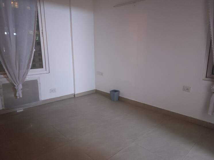 Room, amrapali-heartbeat-city 3 Bedroom 1700 Sq.Ft. Apartment In Sector 107 Noida 8969893