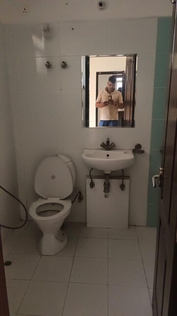 Bathroom in 3 BHK Apartment at Omaxe Residency, Gomti Nagar – for Rent
