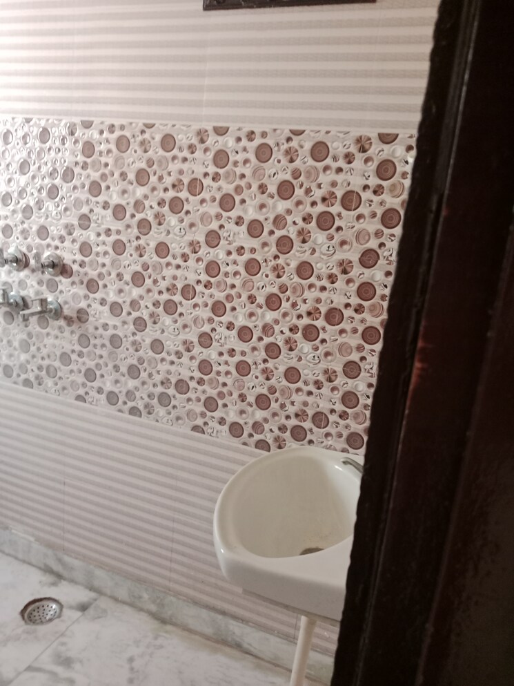 Bathroom, sector 6 2 Bedroom 1905 Sq.Ft. Builder Floor In Sector 6 Panipat 8969944