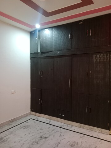 Furnished Amenities in 2 BHK Builder Floor at Sector 6 – for Rent