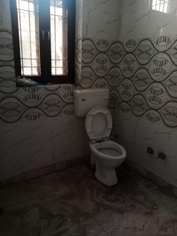 Bathroom in 2 BHK Builder Floor at Sector 6 – for Rent