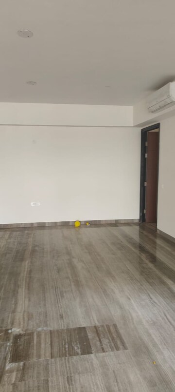 Room in 3 BHK Apartment at Adani Samsara Vilasa, Sector 63 – for Rent