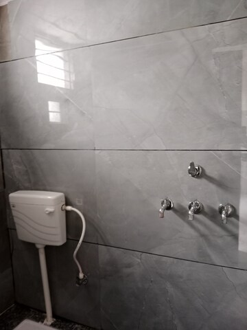Bathroom in 2 BHK Builder Floor at Sector 6 – for Rent