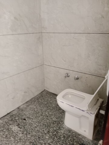 Bathroom in 2 BHK Builder Floor at Sector 6 – for Rent