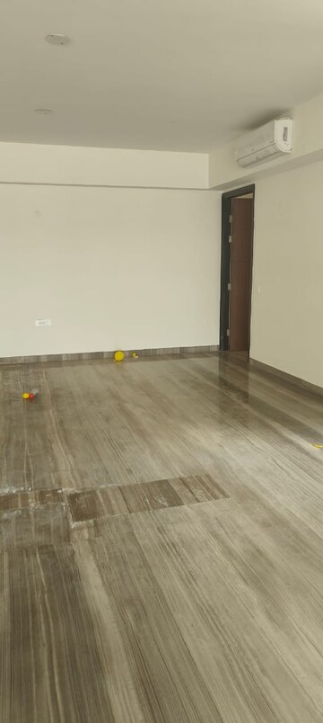 Room in 3 BHK Apartment at Adani Samsara Vilasa, Sector 63 – for Rent