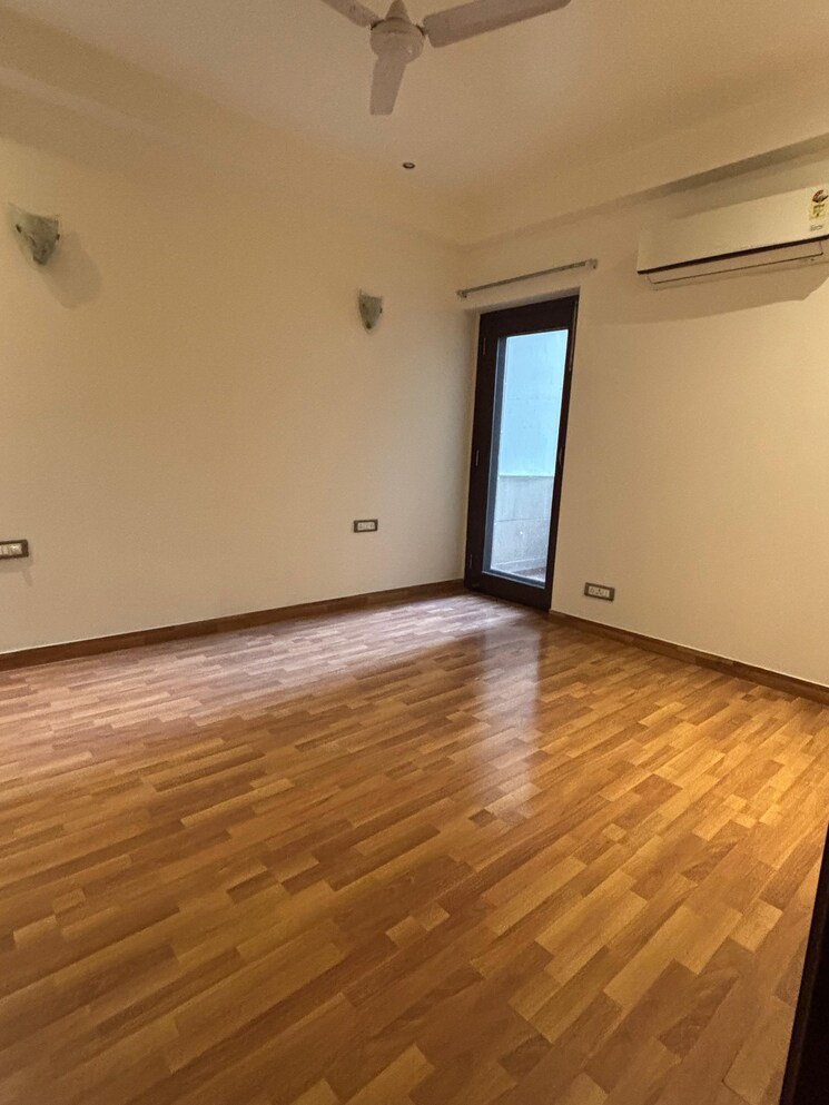 Room, anand niketan 3 Bedroom 2100 Sq.Ft. Builder Floor In Anand Niketan Delhi 8969970