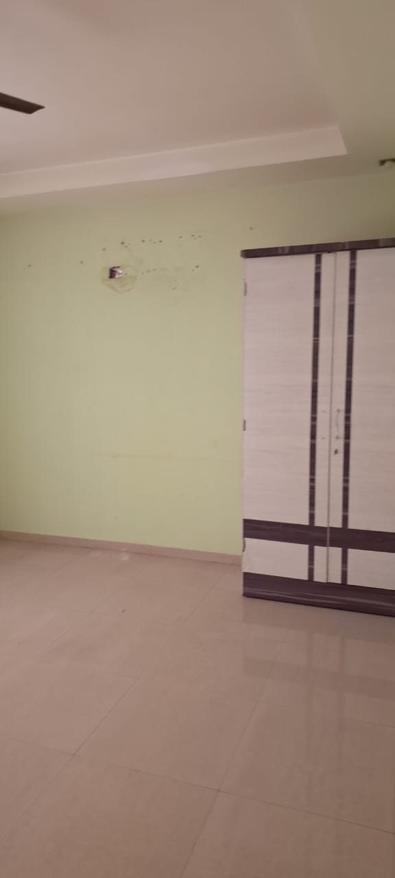 4 BHK + Pooja Room 2800 Sq.Ft. Apartment in Niharika Signature