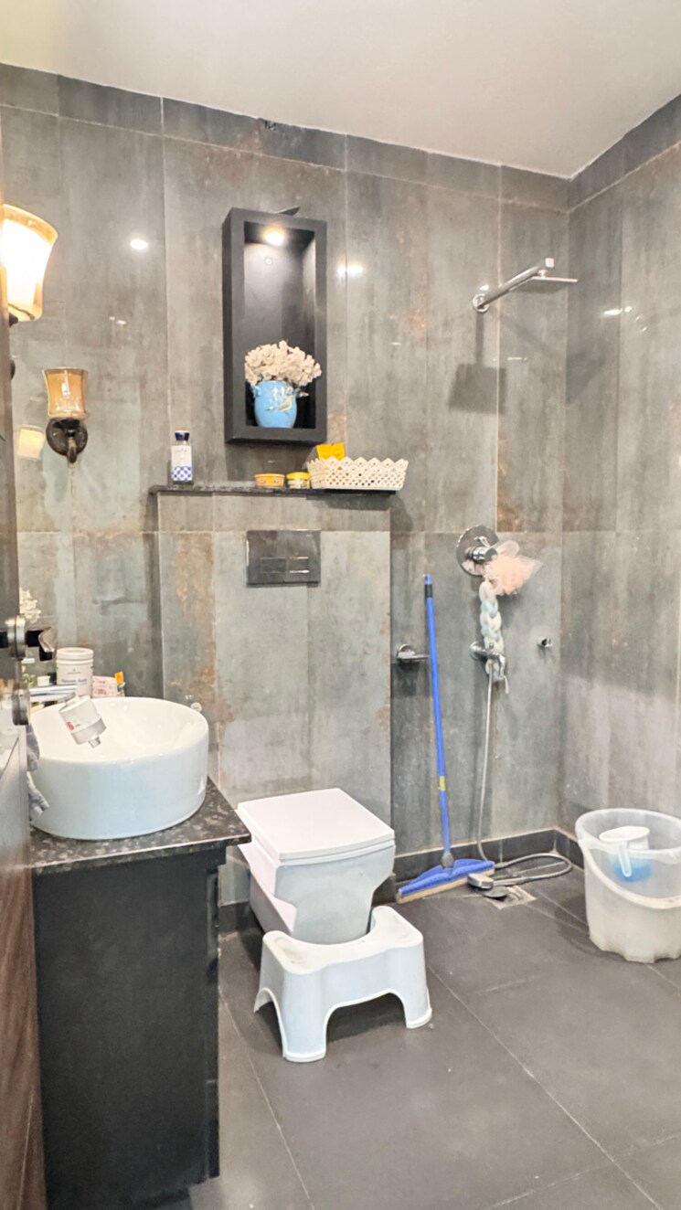 Bathroom, ansal-sushant-lok-i 3 Bedroom 1780 Sq.Ft. Builder Floor In Sector 43 Gurgaon 8969981