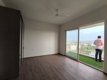 Room in 3 BHK Apartment at Shapoorji Pallonji Joyville Phase 2, Sector 102 – for Rent